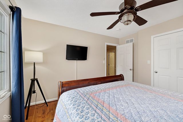 12854 Brookshire Parkway, Carmel, IN 46033