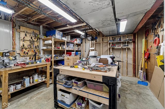 12854 Brookshire Parkway, Carmel, IN 46033