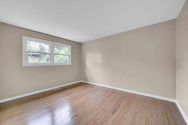 17204 Chicago Avenue, Lansing, IL 60438