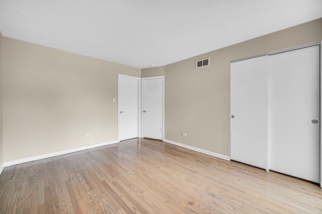 17204 Chicago Avenue, Lansing, IL 60438