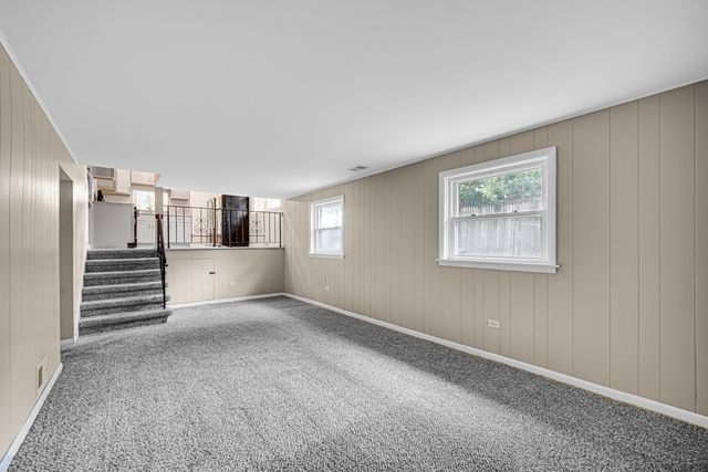17204 Chicago Avenue, Lansing, IL 60438
