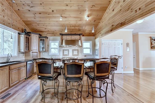 1500 Hampton Hollow Drive, Lawrenceville, GA 30043