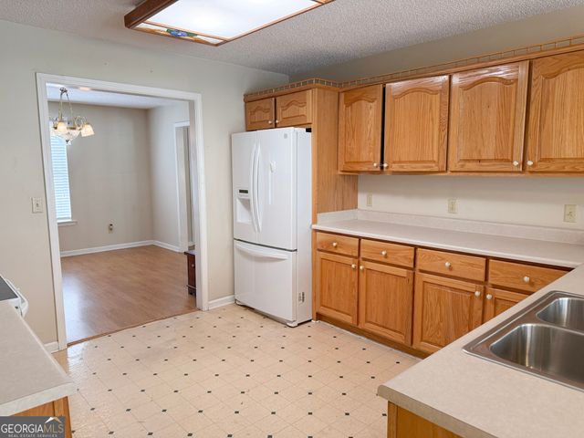 3170 Sheri Lane, Blackshear, GA 31516