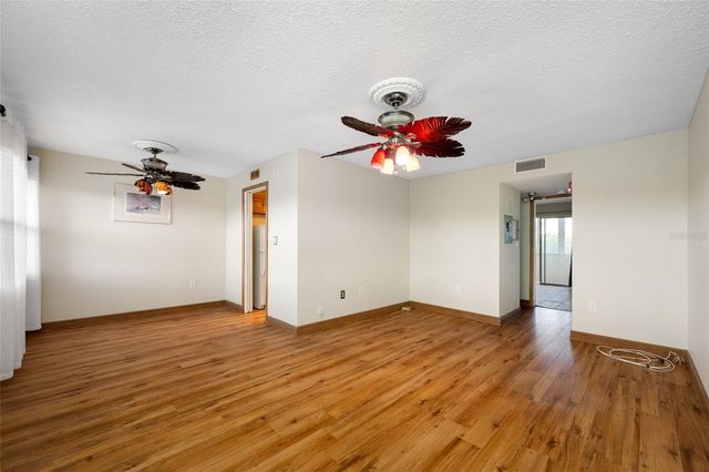 1001 77TH AVENUE N 308, St Petersburg, FL 33702