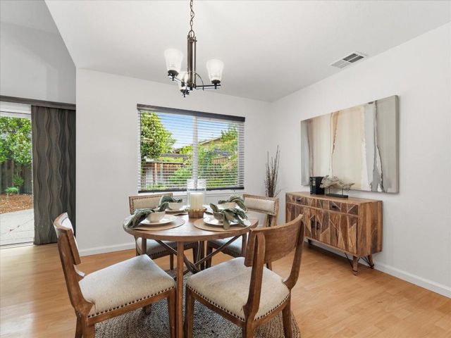 84 Shelley Avenue, Campbell, CA 95008