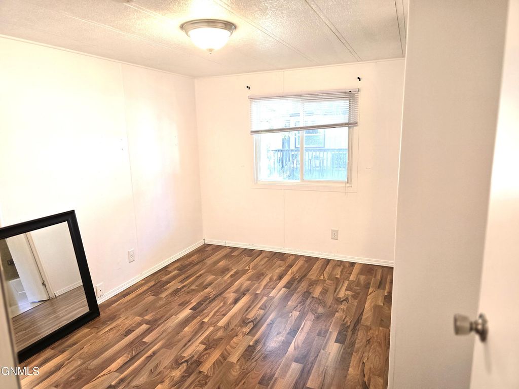 310 Buckingham Place, Bismarck, ND 58504 photo 23