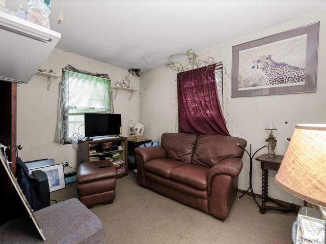 130 Lemon Street, Central Islip, NY 11722