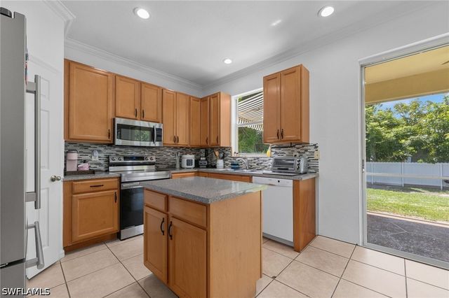 8192 New Jersey BLVD, Fort Myers, FL 33967