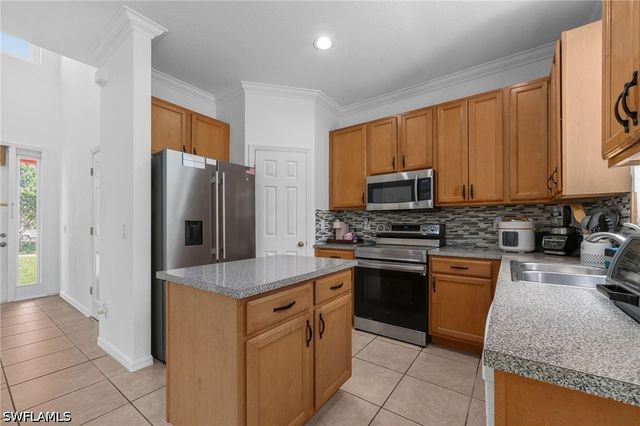 8192 New Jersey BLVD, Fort Myers, FL 33967