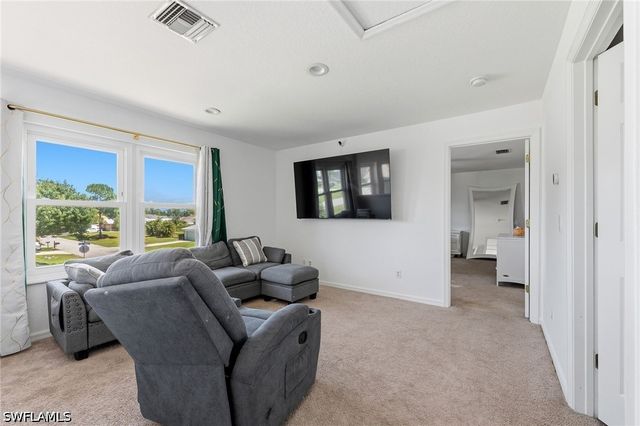 8192 New Jersey BLVD, Fort Myers, FL 33967