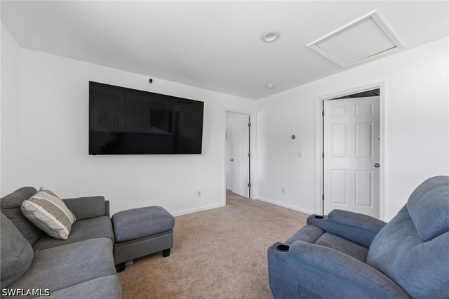8192 New Jersey BLVD, Fort Myers, FL 33967