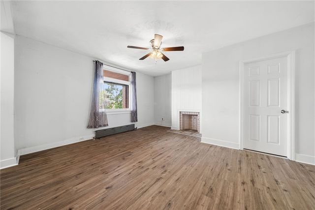 27 W Bellecrest Ave, Brentwood, PA 15227