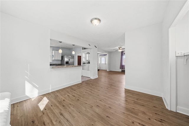27 W Bellecrest Ave, Brentwood, PA 15227