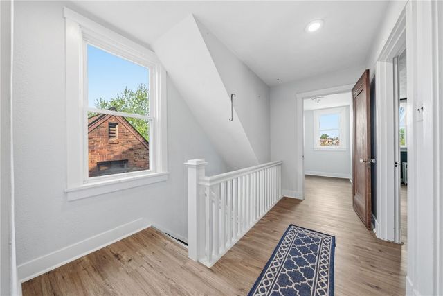 27 W Bellecrest Ave, Brentwood, PA 15227