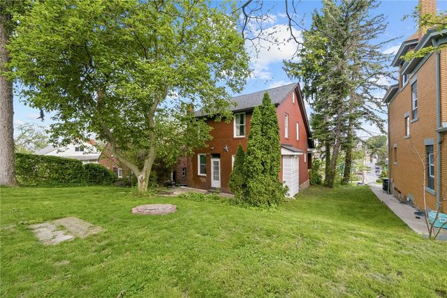 27 W Bellecrest Ave, Brentwood, PA 15227