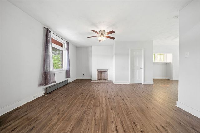 27 W Bellecrest Ave, Brentwood, PA 15227