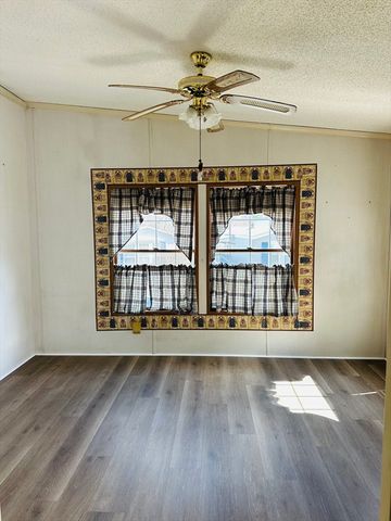 47 Washington Street 54, Auburn, MA 01501