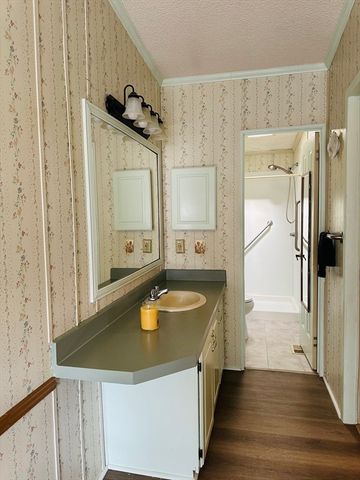 47 Washington Street 54, Auburn, MA 01501