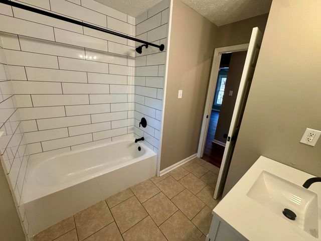 610 Cottonwood Drive, Richmond, KY 40475