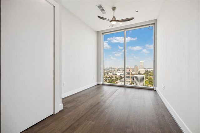 1711 Allen Parkway 2401, Houston, TX 77019