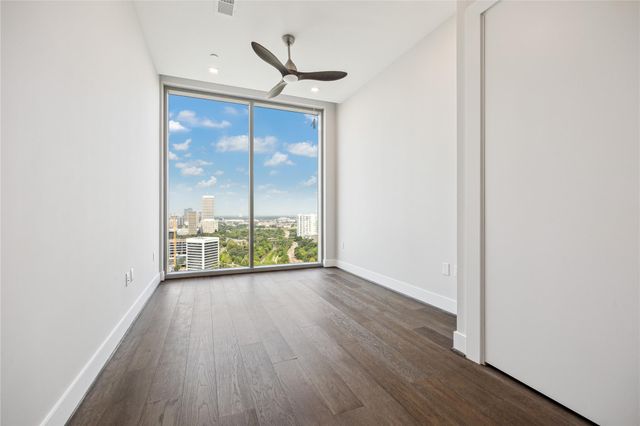 1711 Allen Parkway 2401, Houston, TX 77019