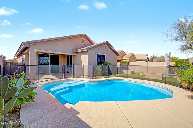 8231 S 70TH Drive, Laveen, AZ 85339