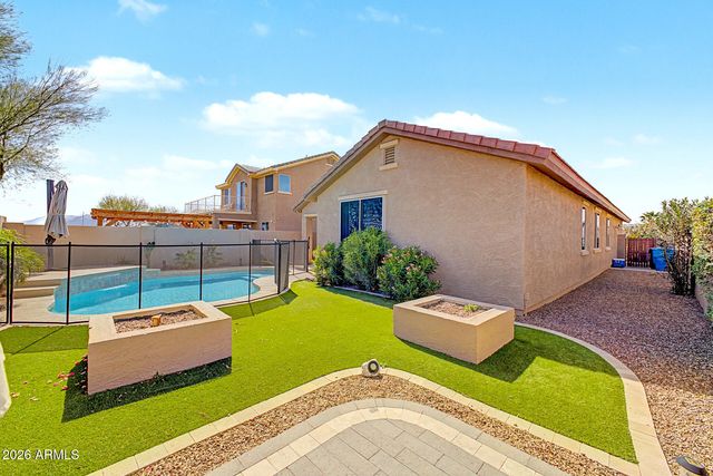 8231 S 70TH Drive, Laveen, AZ 85339