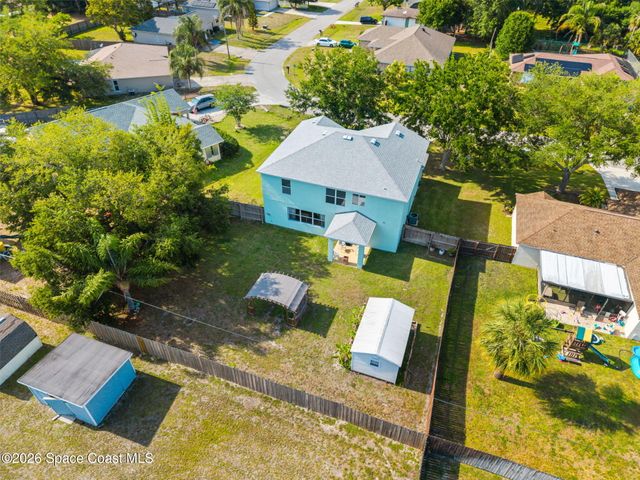 818 Boeing Street NE, Palm Bay, FL 32907