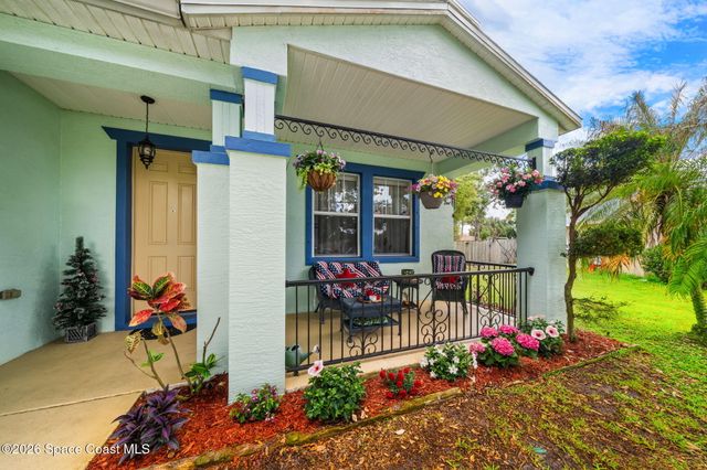 818 Boeing Street NE, Palm Bay, FL 32907
