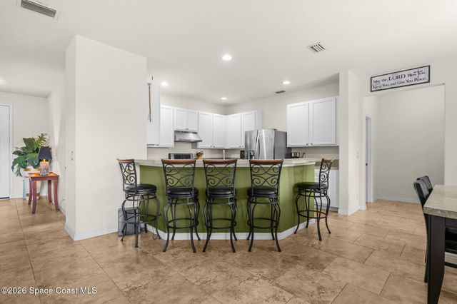 818 Boeing Street NE, Palm Bay, FL 32907