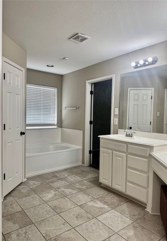 608 W Sheila Circle, Joshua, TX 76058