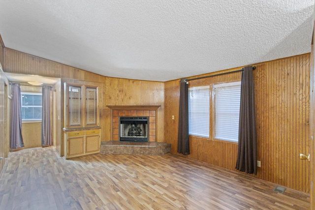 N4938 County Road J, Oxford, WI 53952