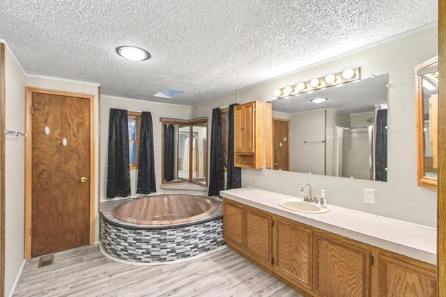 N4938 County Road J, Oxford, WI 53952