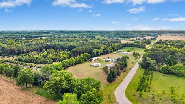 N4938 County Road J, Oxford, WI 53952