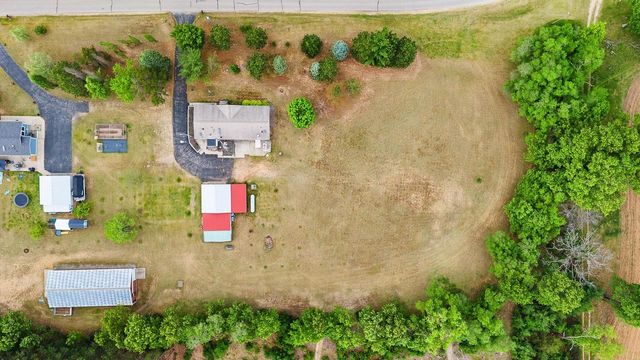 N4938 County Road J, Oxford, WI 53952