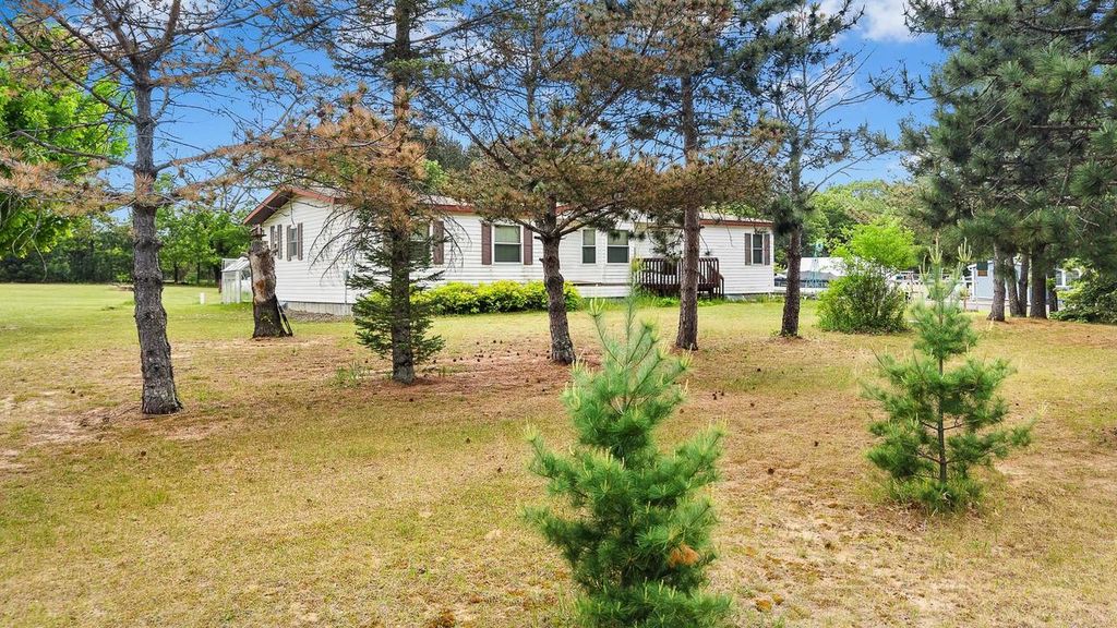 N4938 County Road J, Oxford, WI 53952