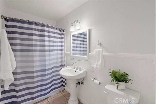 1349 Shadow H, Fullerton, CA 92831