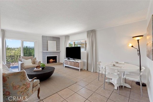 1349 Shadow H, Fullerton, CA 92831