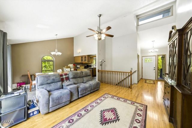 997 Lake Ridge Drive, Dandridge, TN 37725
