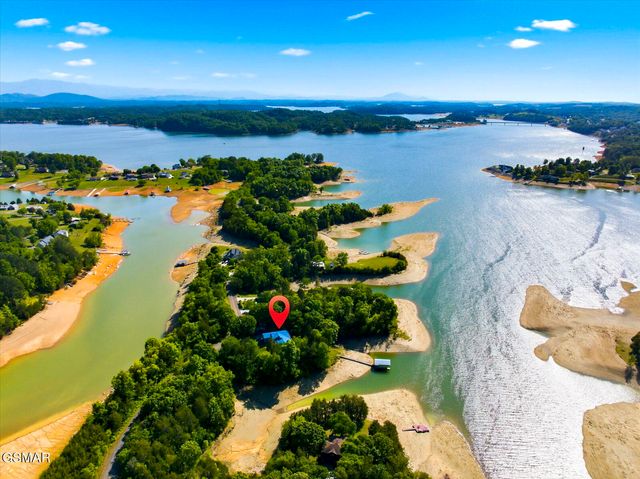 997 Lake Ridge Drive, Dandridge, TN 37725