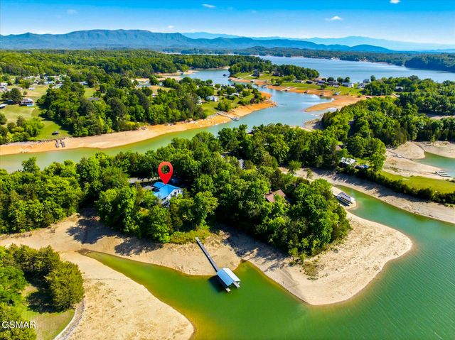997 Lake Ridge Drive, Dandridge, TN 37725