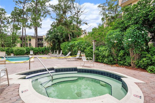 8437 Forest Hills Drive 203, Coral Springs, FL 33065