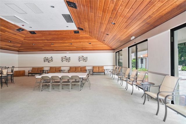 8437 Forest Hills Drive 203, Coral Springs, FL 33065