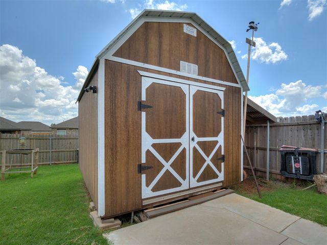 5320 Nicole Drive, Tuttle, OK 73089