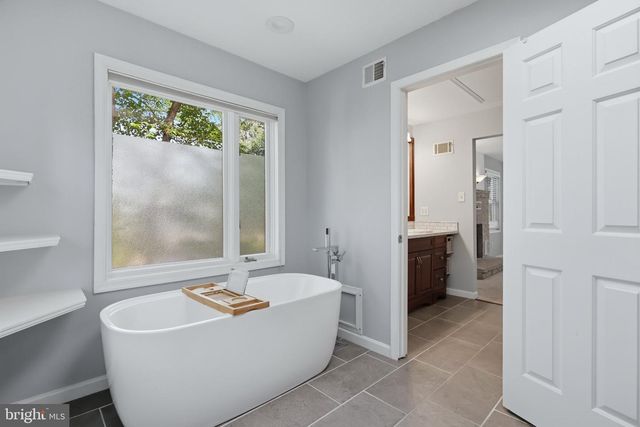 11452 WOLLASTON CIR, Swan Point, MD 20645