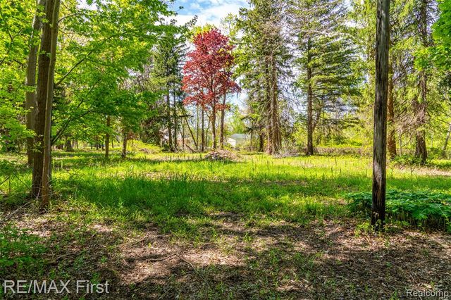 17331 Millar Road, Clinton Township, MI 48036