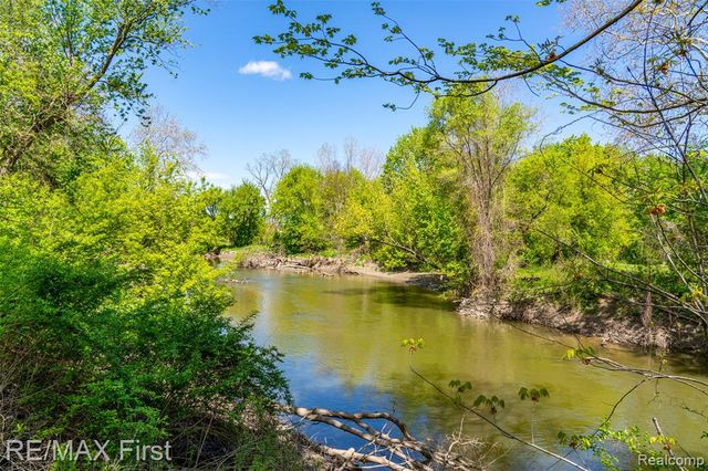 17331 Millar Road, Clinton Township, MI 48036