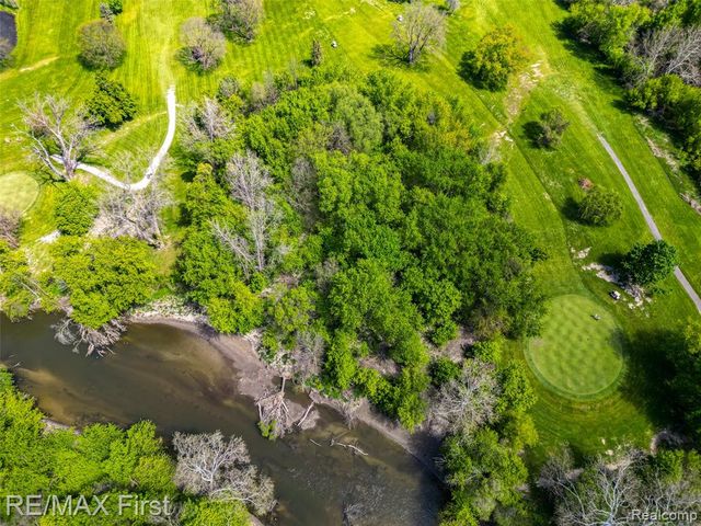 17331 Millar Road, Clinton Township, MI 48036