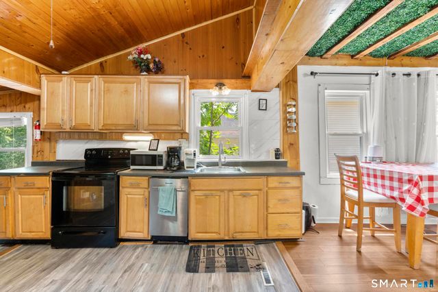169 Derby Avenue, Seymour, CT 06483
