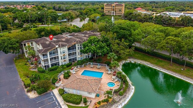 6010 Chardonnay LN 303, Naples, FL 34119